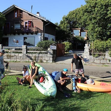 Chili Kiwi Lakefront Backpackers Pucón Extérieur photo